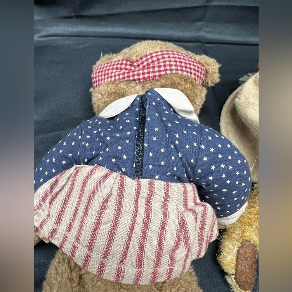 Two Boyds Bears - Picture 6 of 8